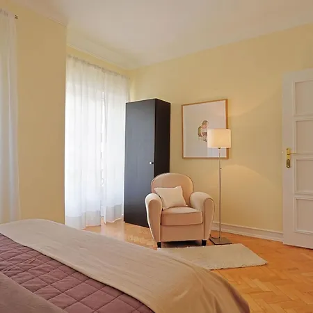 Admiral 77 By Interhome Apartman Lisboa