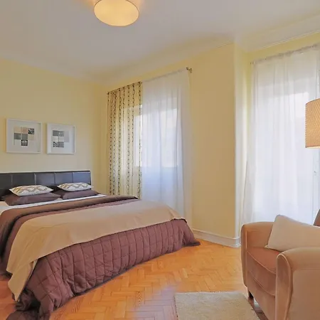 Admiral 77 By Interhome Lisboa