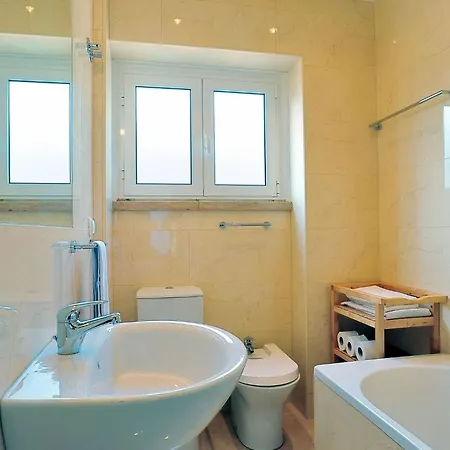 Admiral 77 By Interhome Apartamento Lisboa