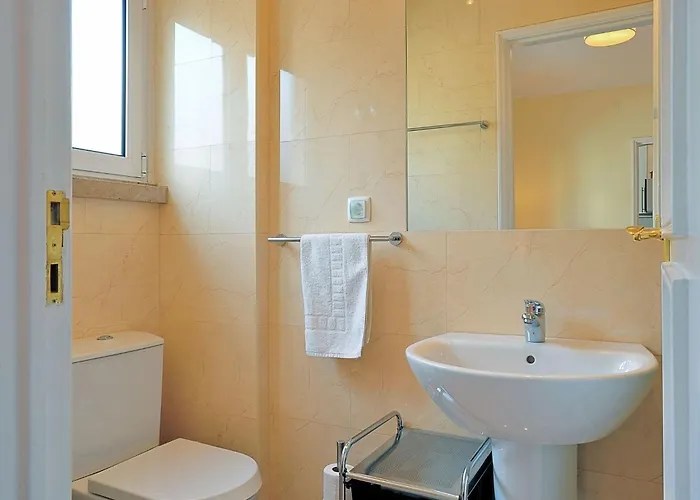 Admiral 77 By Interhome Apartman