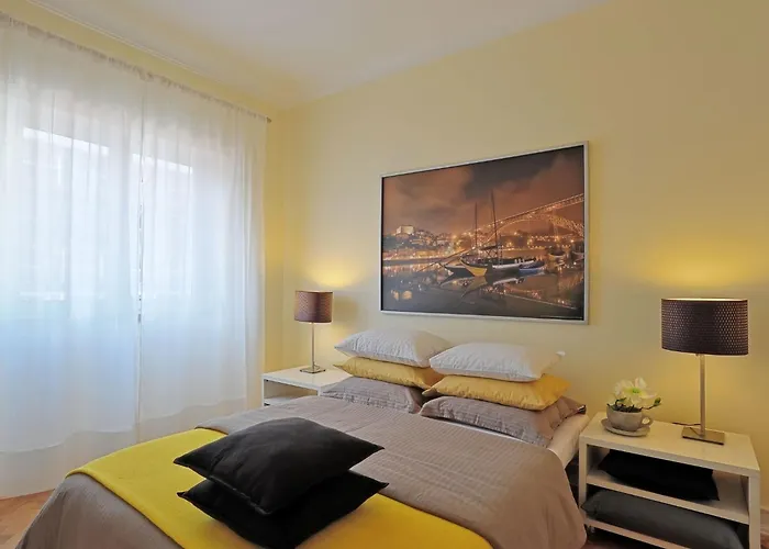 Apartman Admiral 77 By Interhome